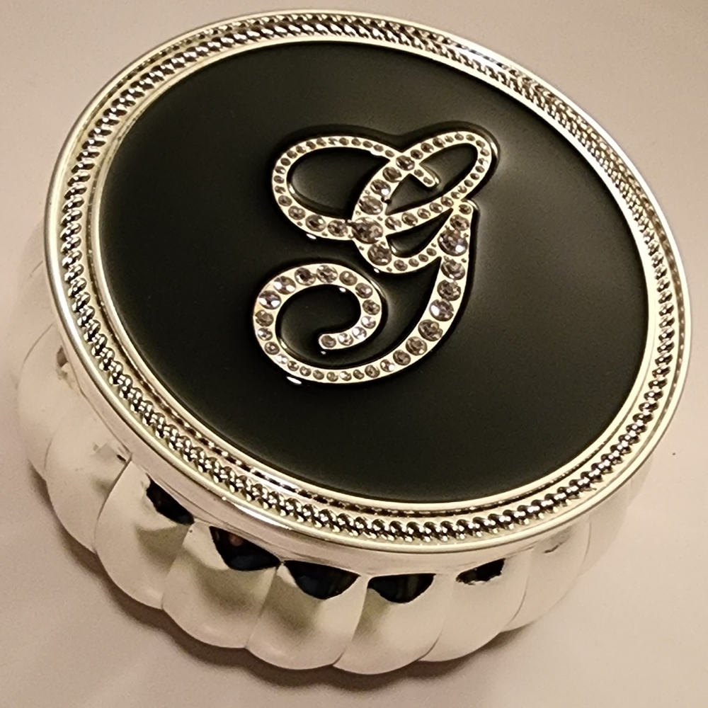 NEW Lori Greiner Initial Jewelry Box